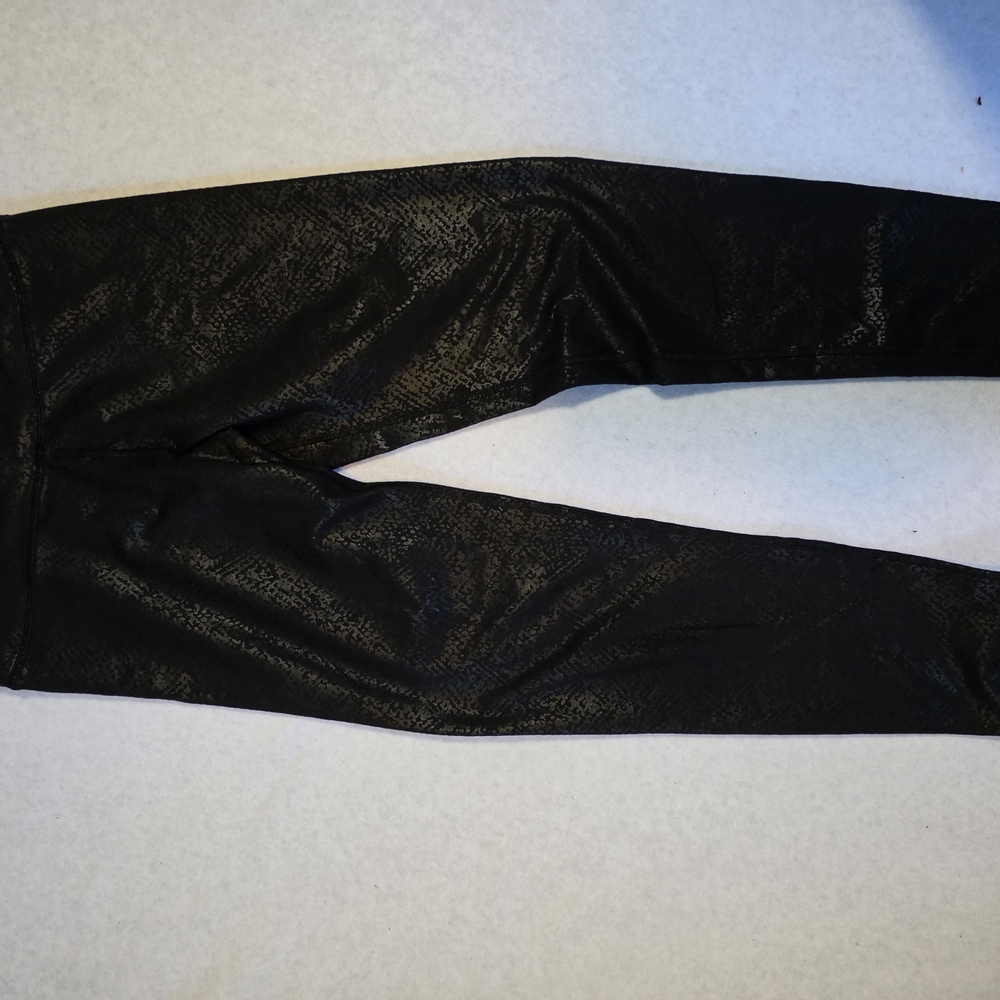 Offline By Aerie Black Patterned Leggings